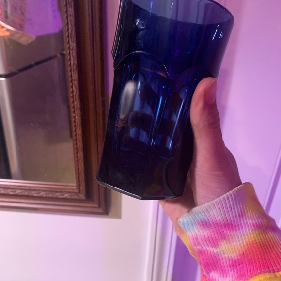 Vintage Blue Glass. Thick glass base - Picture 2 of 4